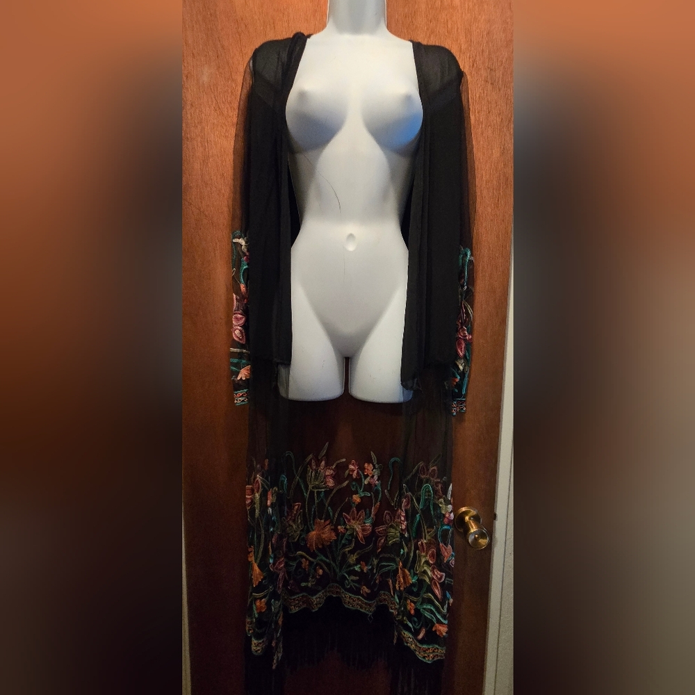 Johnny Was Black Sheer Kimono with Floral Embroidery SzM - Picture 2 of 13